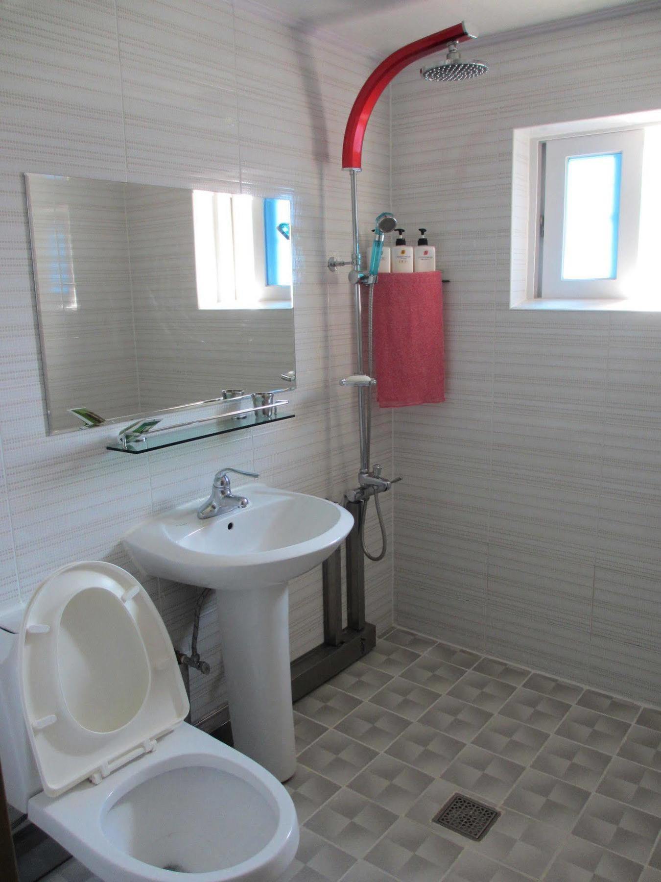 Moiri Guesthouse Йосу Екстер'єр фото